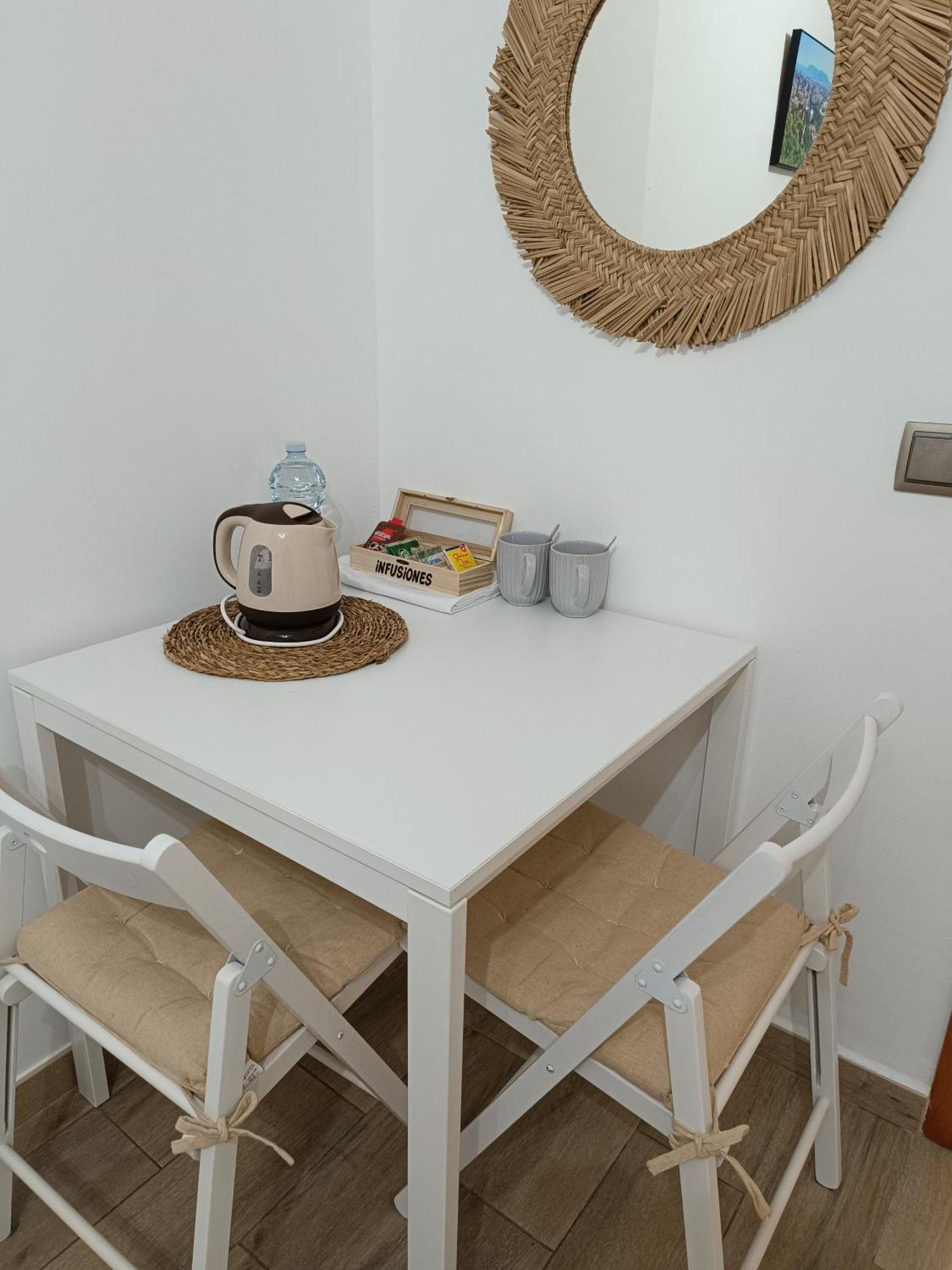 Habitacion Independiente Cerca Del Mar Málaga Exteriör bild